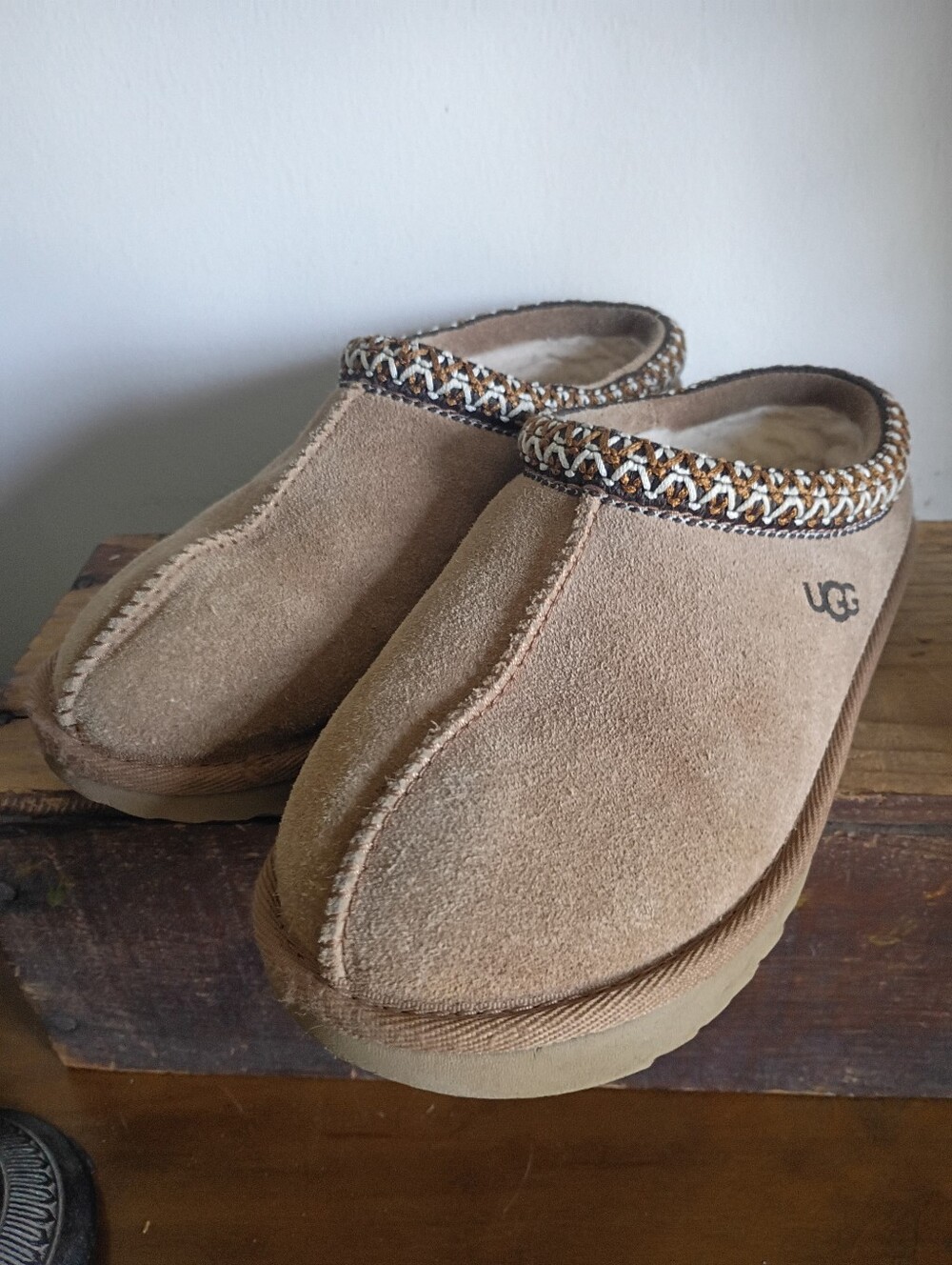Uggs Kids Talisman 2 Slippers Size 2